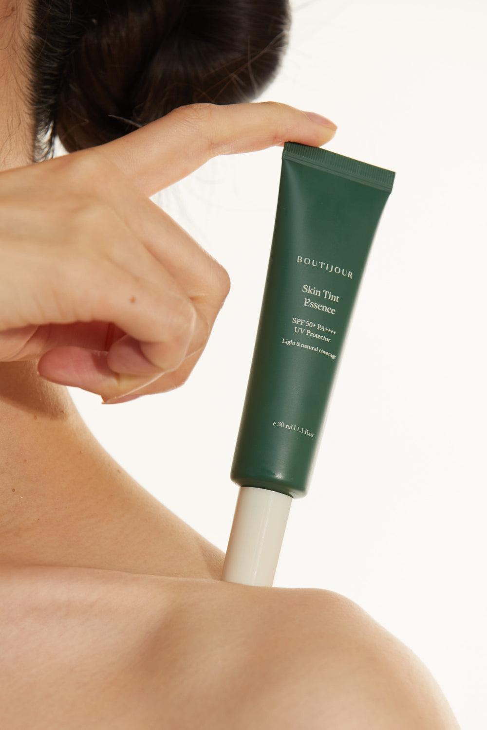 Skin Tint Essence (SPF 50+ PA++++)